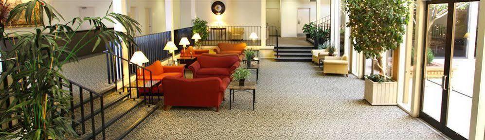 Kellogg West Conference Center & Hotel โพโมนา ภายนอก รูปภาพ